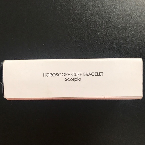 NWT Avon Horoscope Cuff Bracelet Scorpio ♏️ - Picture 6 of 7